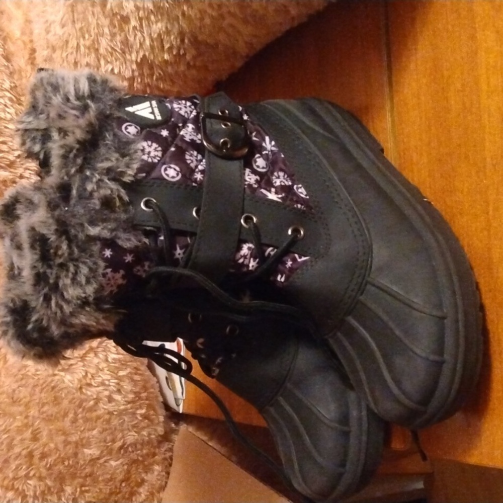 Snow Boots